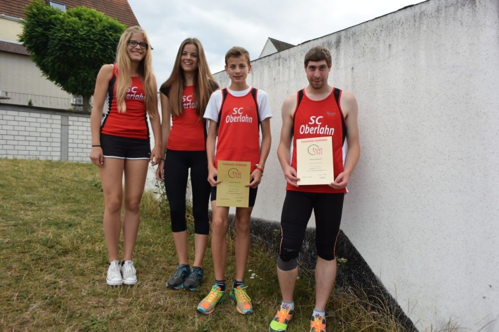 2015 07 20 Weitaprung-Meeting Eschhofen 019 Julia Priebe, Hannah Hofmann, Nico Beck, Dastin Rauscher